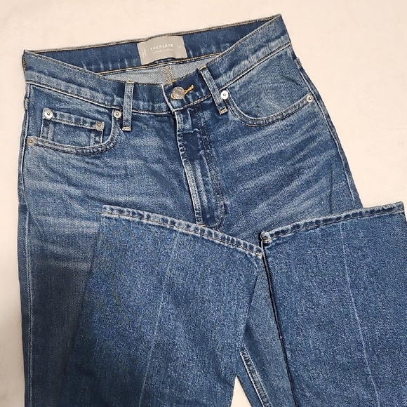 Everlane The Cheeky Straight Jeans in Medium Blue - Picture 2 of 14